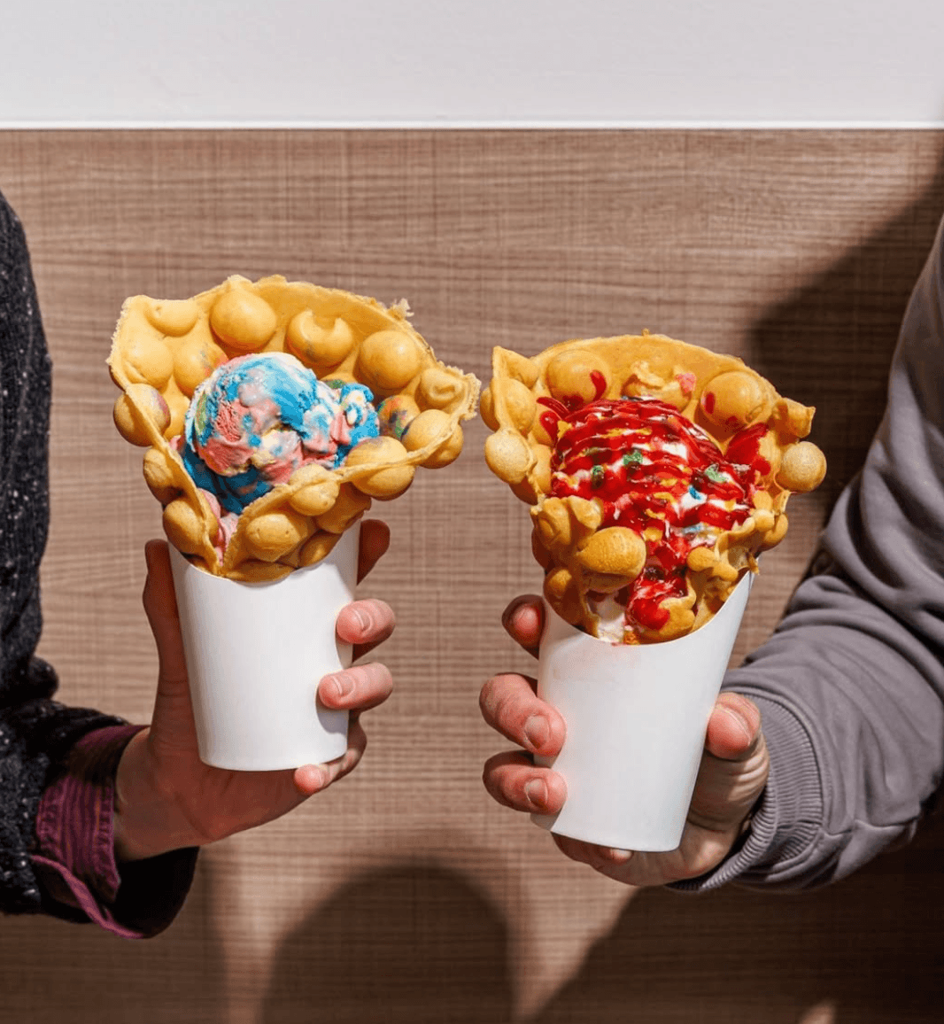 Bubble waffle dessert