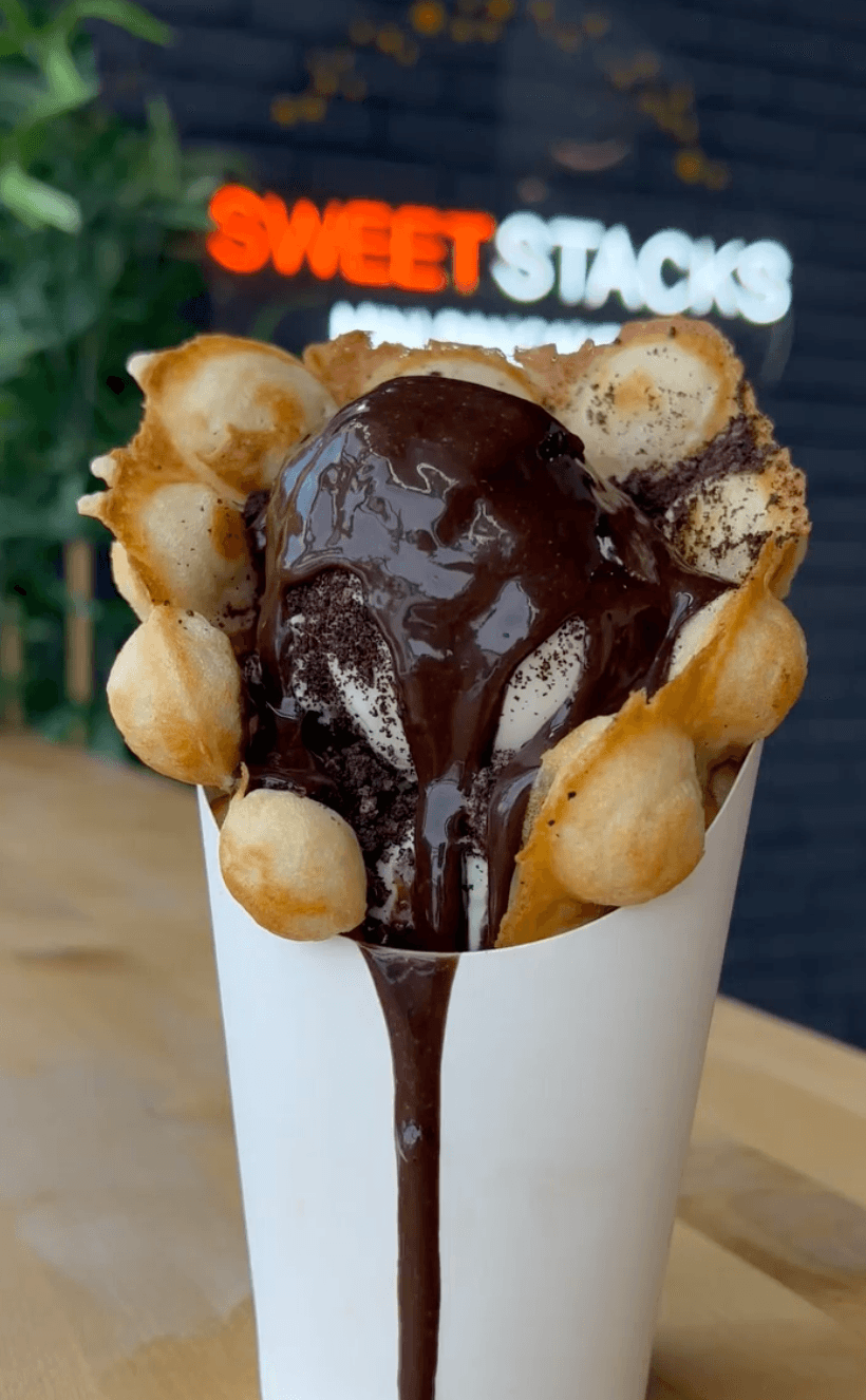 Golden bubble waffle